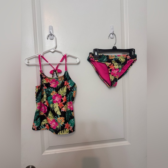 wonder nation Other - Wonder Nation Girls 2- piece Floral bathing suit